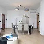 Mare Villa