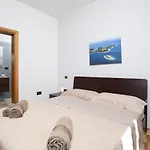 Mare Villa